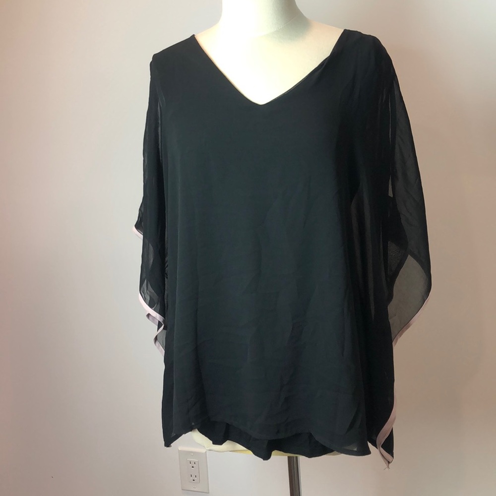 Floral patterned, cold-shoulder, chiffon top